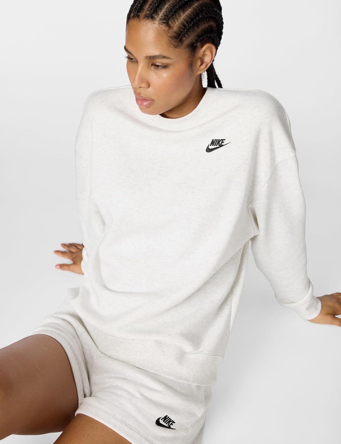 Nike Women's Sportswear Club Fleece Loose Crew-Neck Sweatshirt - Image 4